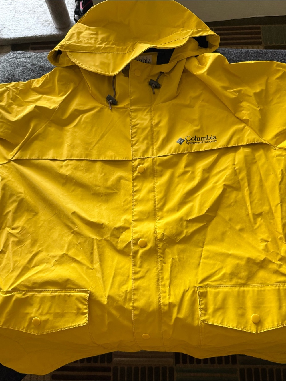 Columbia Men's Bright Yellow Waterproof Raincoat with Hood
